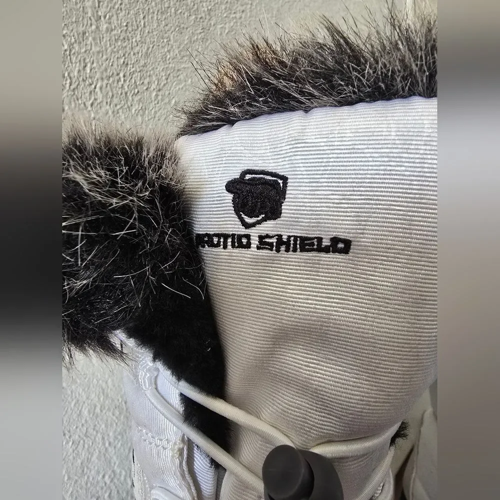 Arctic Shield Womens Size 11 Waterproof Insulated Faux Fur Winter Snow Boots